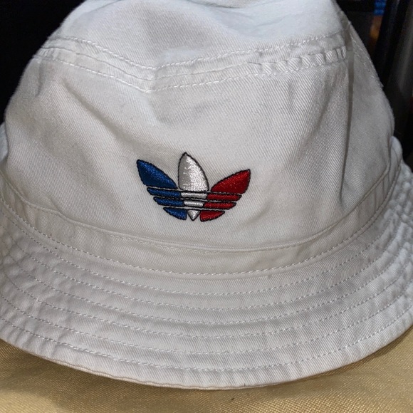 red adidas bucket hat 